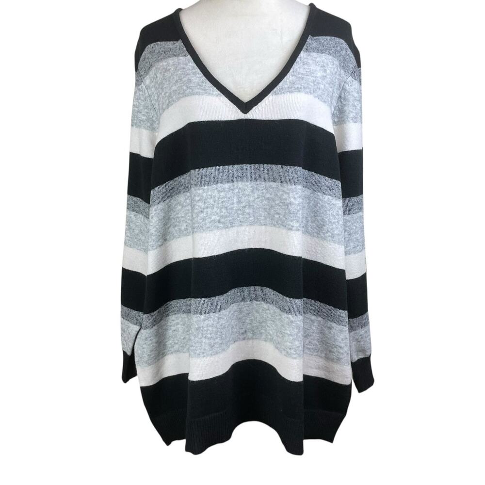Lane Bryant NWT 26/28 Black Gray White Striped V-Neck Long Sleeve Soft Sweater